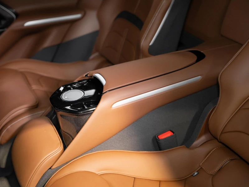 Ferrari Purosangue Canna Di Fucile, снимка 15 - Автомобили и джипове - 50071857