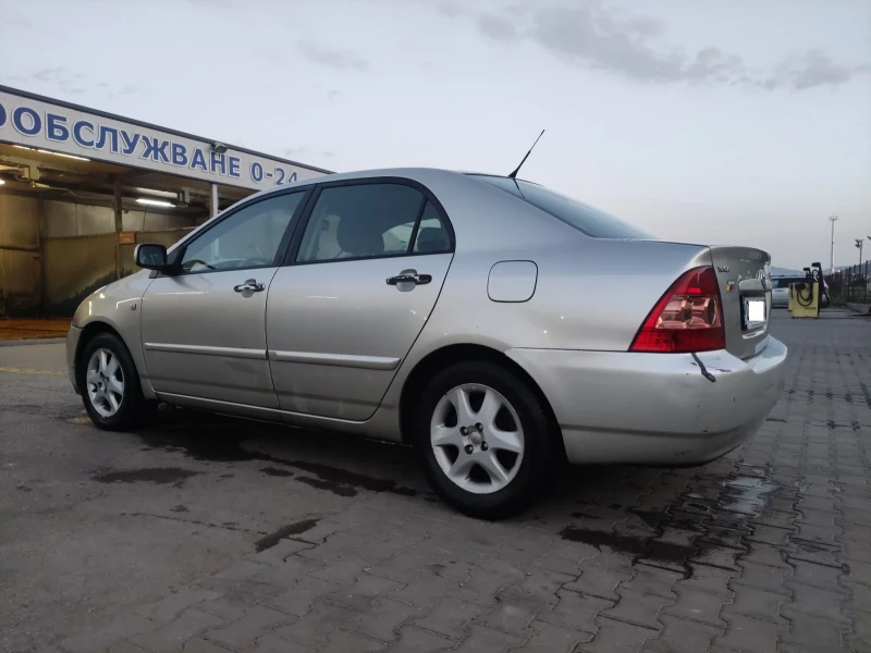 Toyota Corolla 1.4 D4-D Luna 5MT, снимка 5 - Автомобили и джипове - 50893012