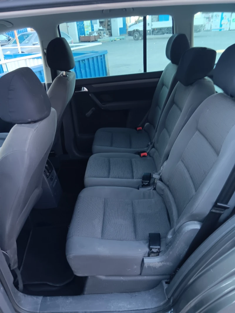 VW Touran, снимка 9 - Автомобили и джипове - 53001390