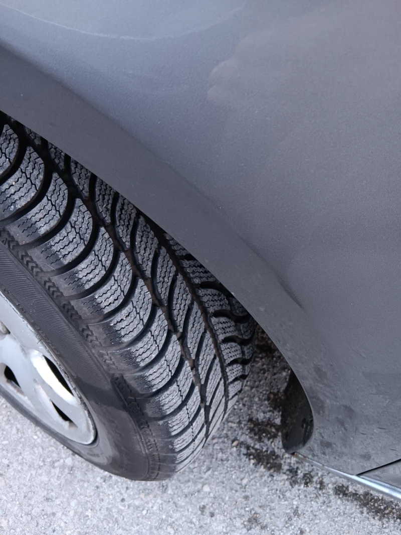 VW Touran, снимка 3 - Автомобили и джипове - 53001390