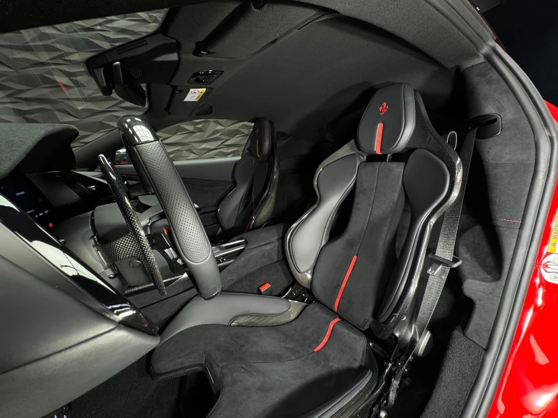 Ferrari 812 Superfast 12 CILINDRI Rosso Corsa CARBON, снимка 7 - Автомобили и джипове - 51793459