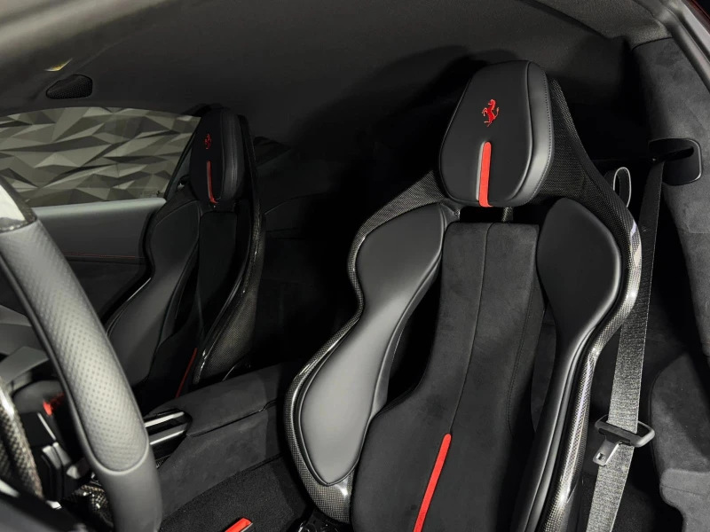 Ferrari 812 Superfast 12 CILINDRI Rosso Corsa CARBON, снимка 8 - Автомобили и джипове - 51793459