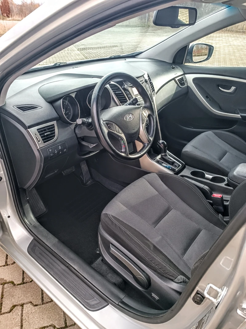 Hyundai I30 1.6 CRDI, LED | ПОДГРЕВ | КЛИМАТРОНИК | , снимка 7 - Автомобили и джипове - 52646506