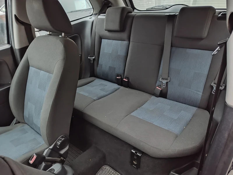 Ford Fiesta 1.2 бензин, снимка 12 - Автомобили и джипове - 52754882