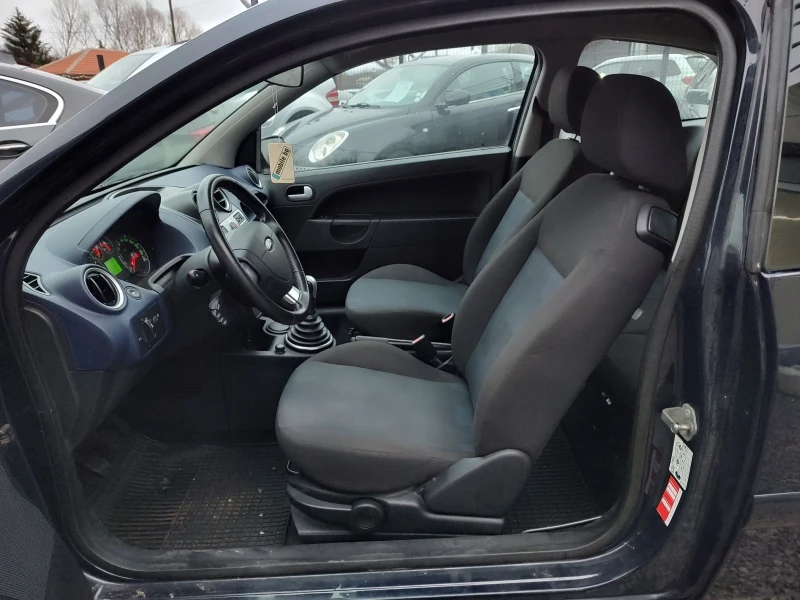 Ford Fiesta 1.2 бензин, снимка 13 - Автомобили и джипове - 52754882