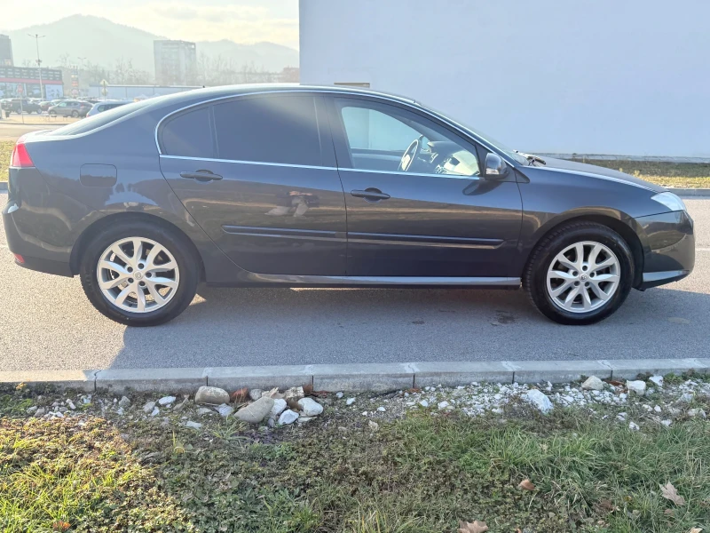 Renault Laguna, снимка 7 - Автомобили и джипове - 52860687