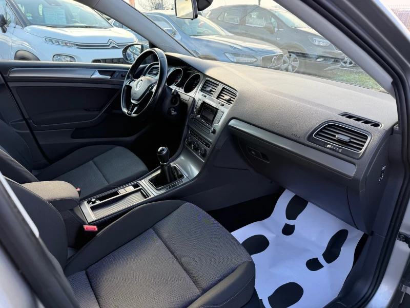 VW Golf 1.2i 7Bluemotion, снимка 8 - Автомобили и джипове - 53129930