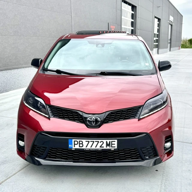 Toyota Sienna SE AWD-3.5