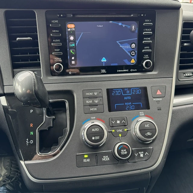 Toyota Sienna SE AWD-3.5, снимка 12 - Автомобили и джипове - 56198806