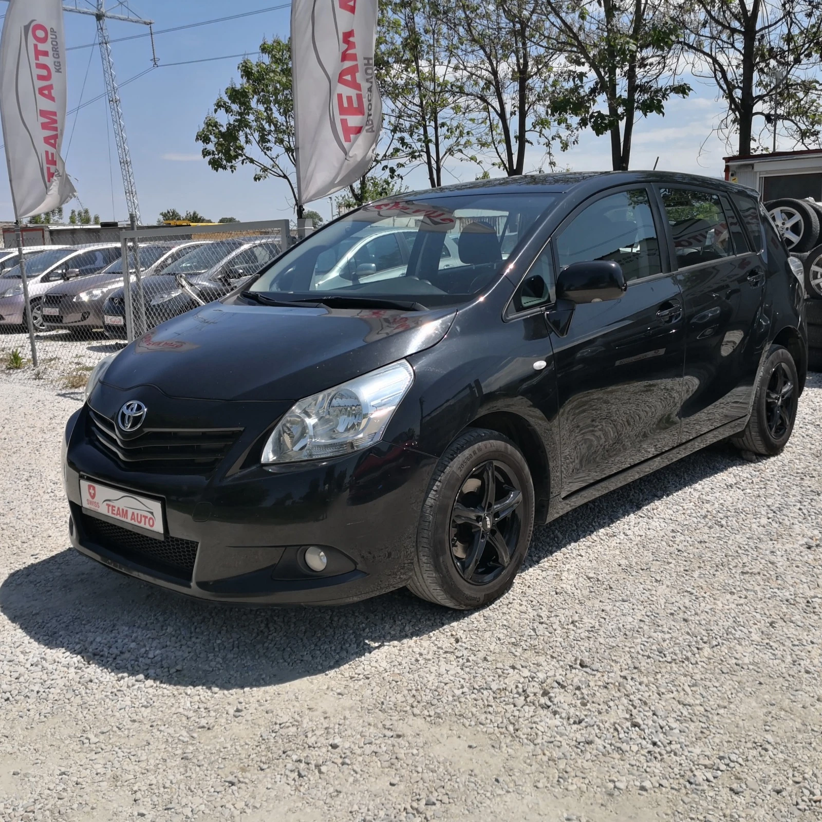 Toyota Verso 2.0 D-4D SWISS - изображение 2