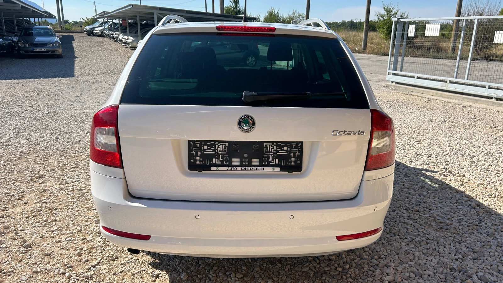 Skoda Octavia 1.6TDI-105к.с.-EURO 5-КСЕНОН-ПОДГРЕВ СЕДАЛКИ - изображение 7