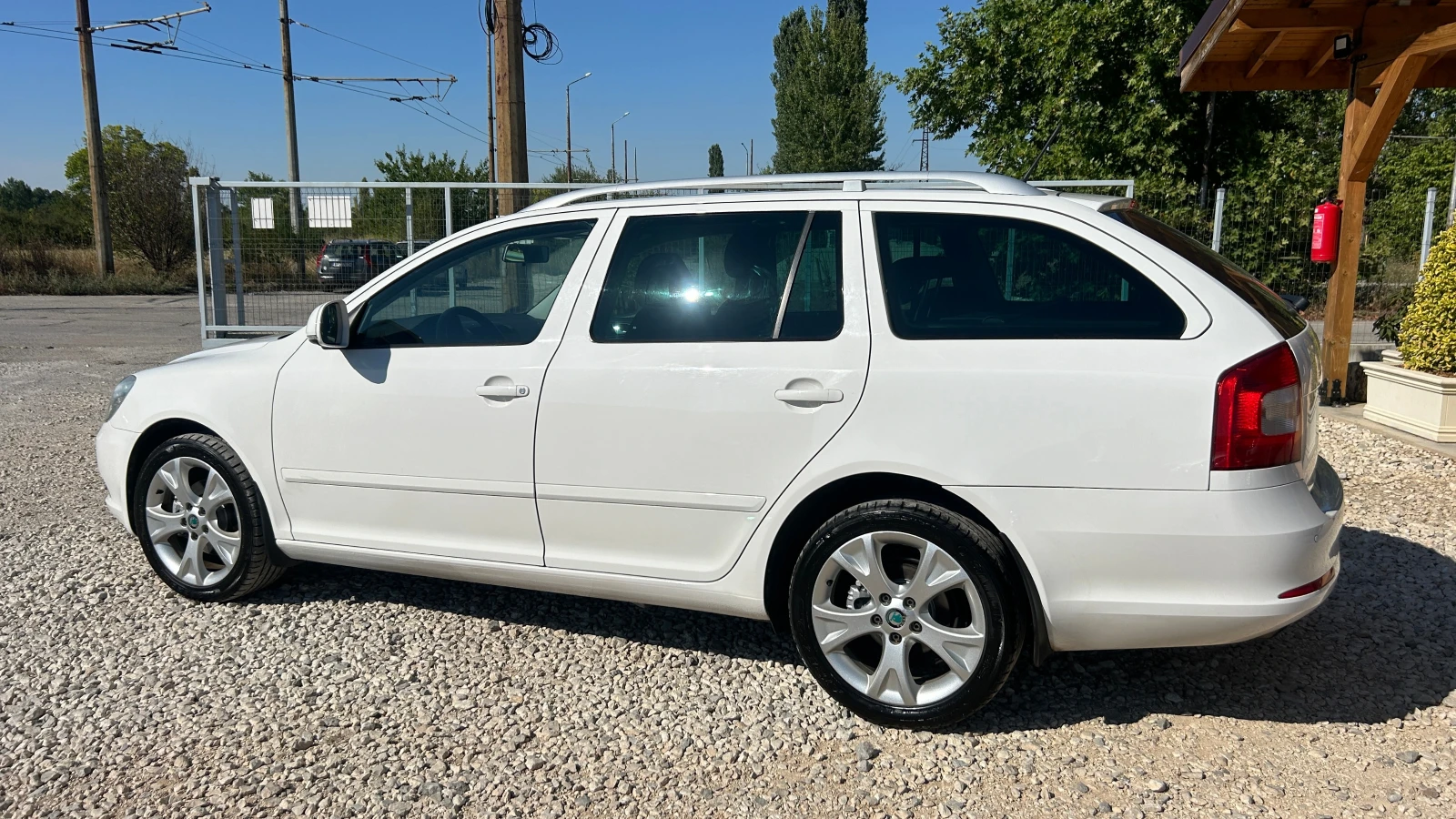 Skoda Octavia 1.6TDI-105к.с.-EURO 5-КСЕНОН-ПОДГРЕВ СЕДАЛКИ - изображение 3