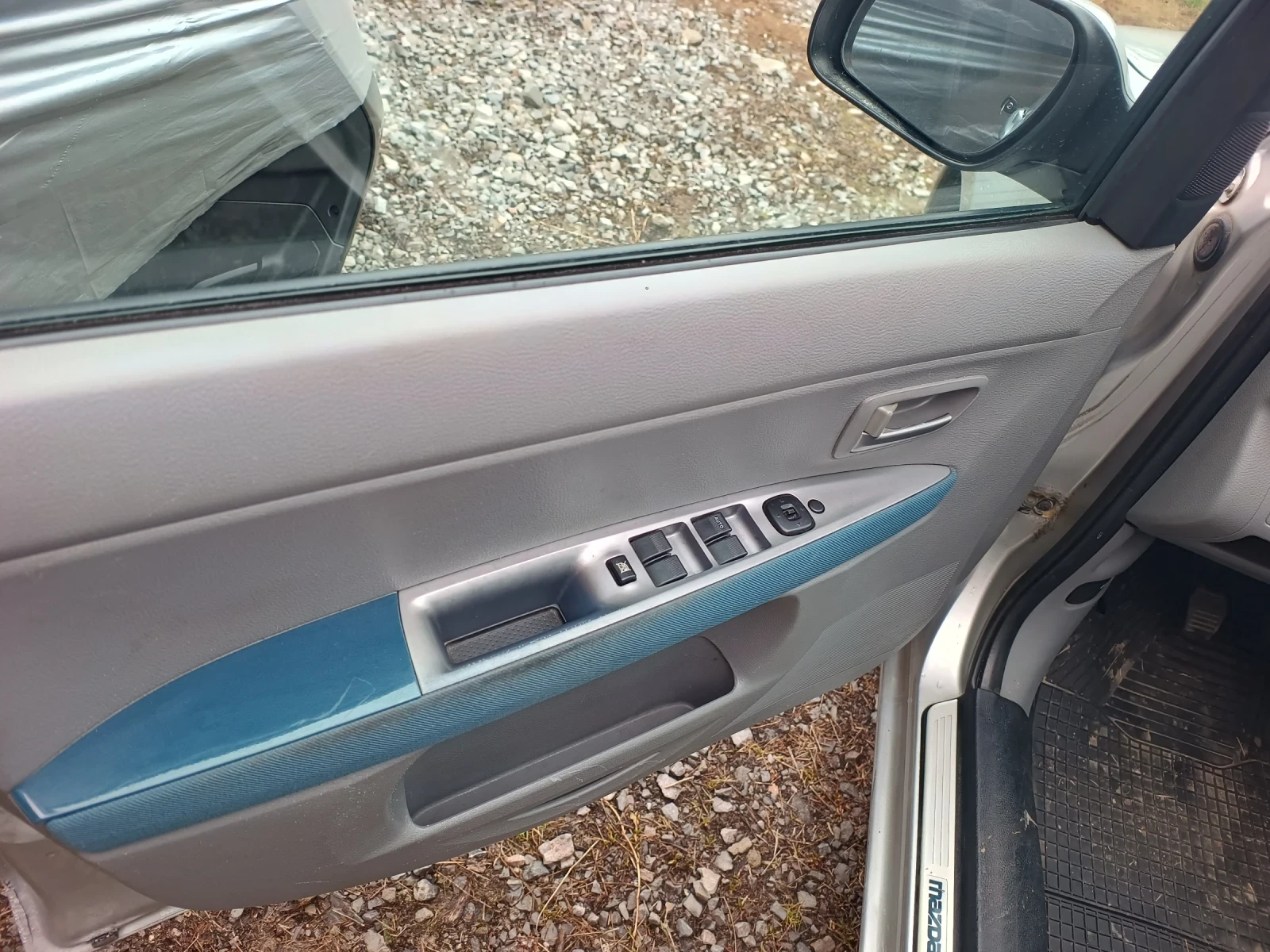 Mazda 2 1.3 I/   | Mobile.bg   13