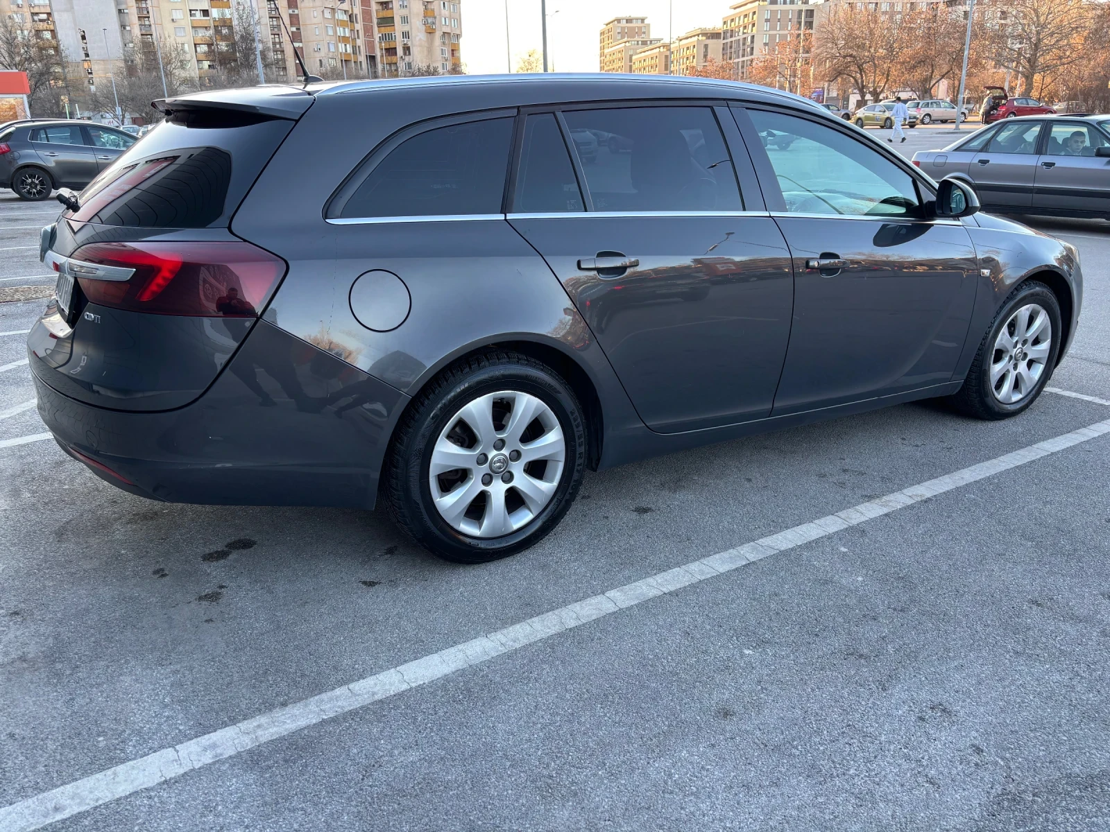 Opel Insignia 2.0 - изображение 5