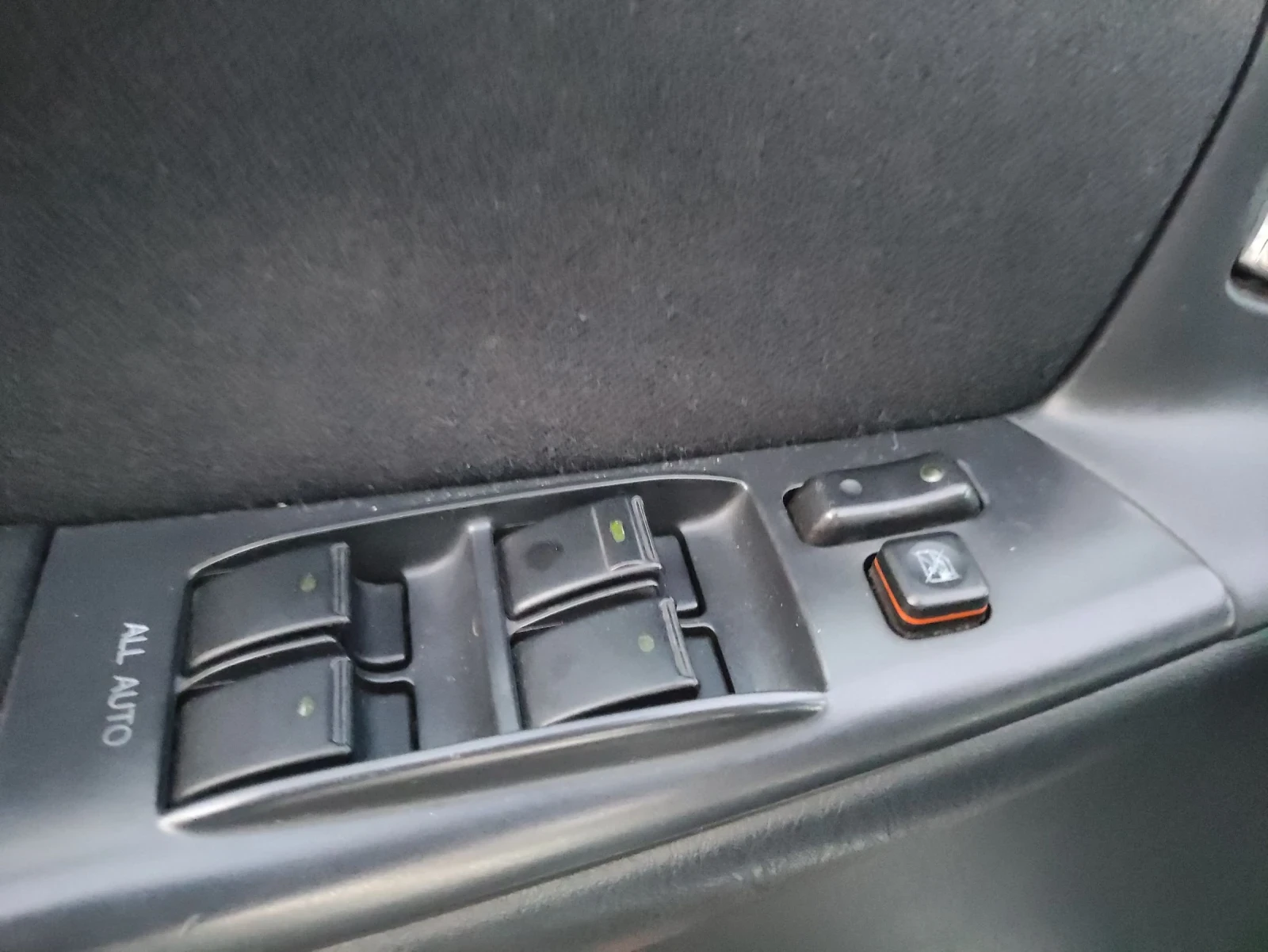 Toyota Corolla 1.4 D4-D Luna 5MT - изображение 9