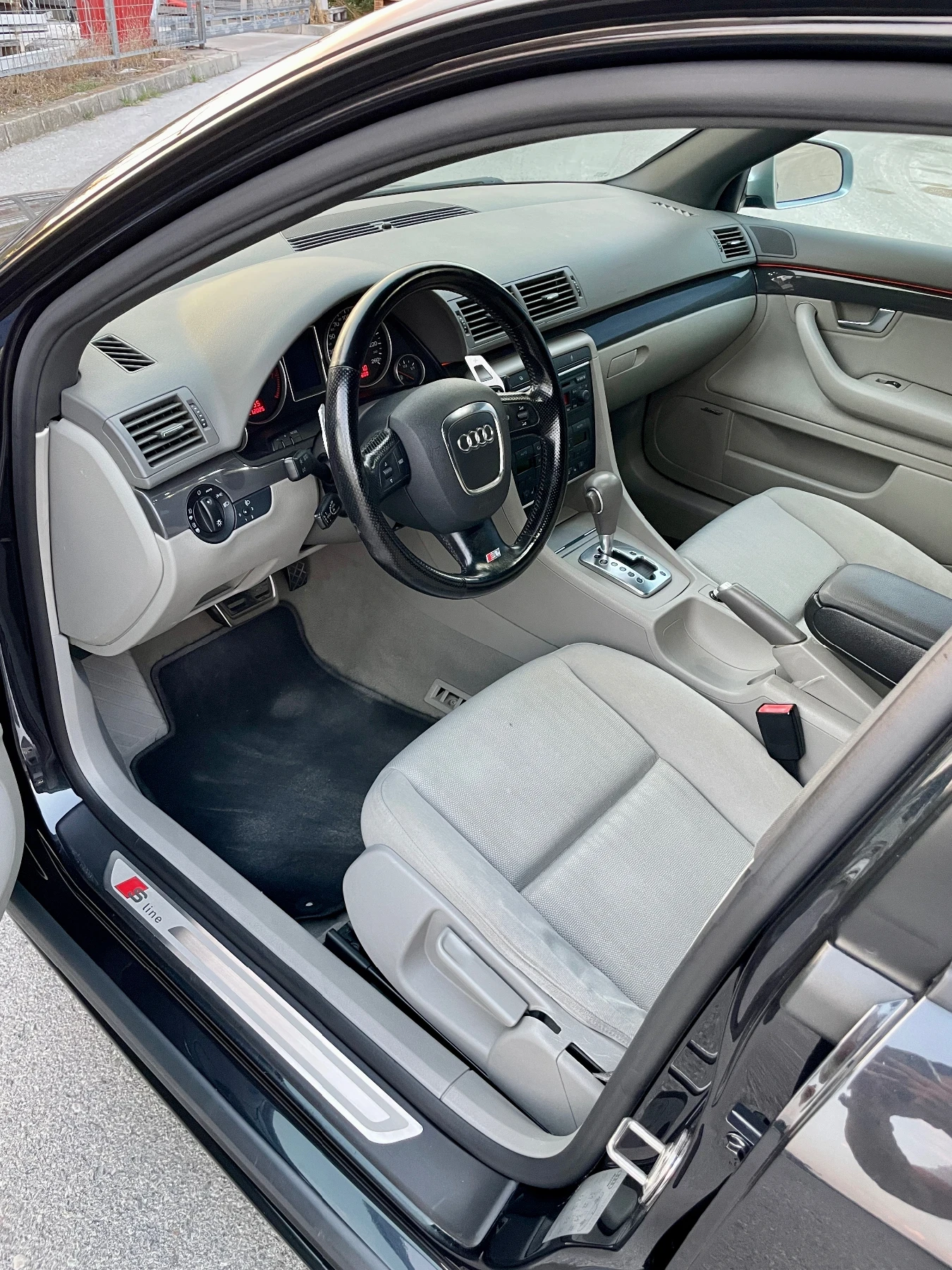 Audi A4 B6 2.4 V6  - изображение 5