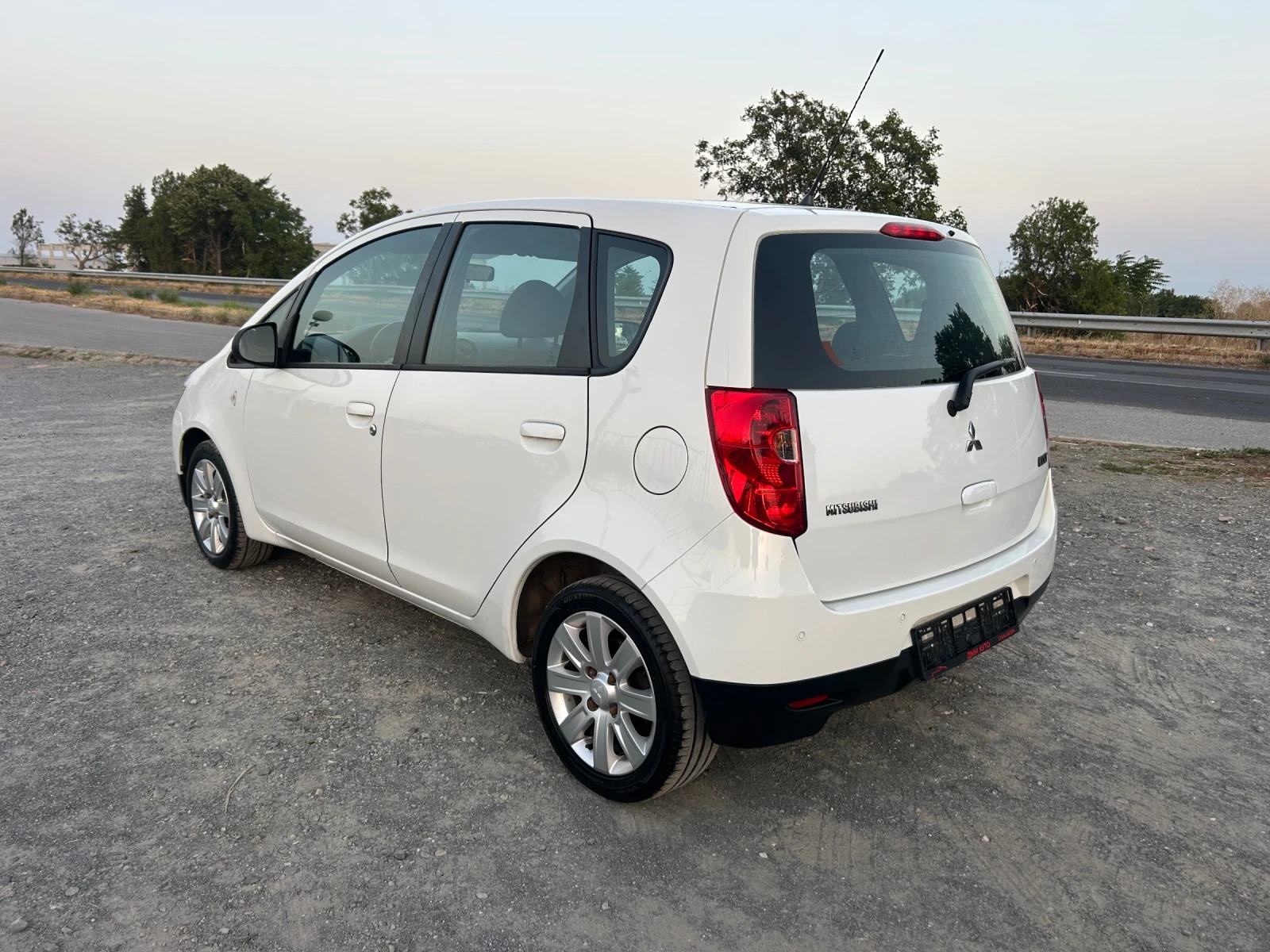 Mitsubishi Colt 1.3i БЕНЗИН /  АВТОМАТИК / РЕАЛНИ 170 000 км  - изображение 7