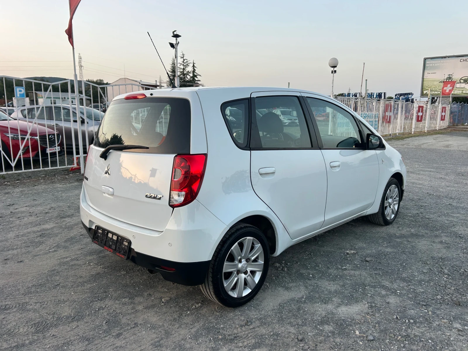Mitsubishi Colt 1.3i БЕНЗИН /  АВТОМАТИК / РЕАЛНИ 170 000 км  - изображение 5
