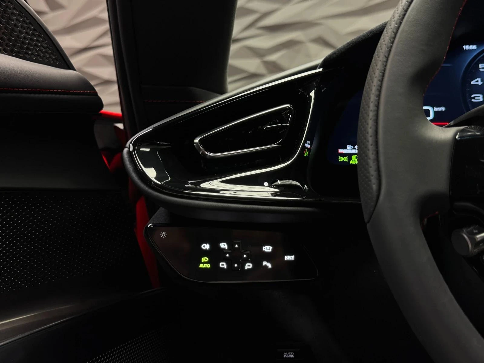 Ferrari 812 Superfast 12 CILINDRI Rosso Corsa CARBON | Mobile.bg   15