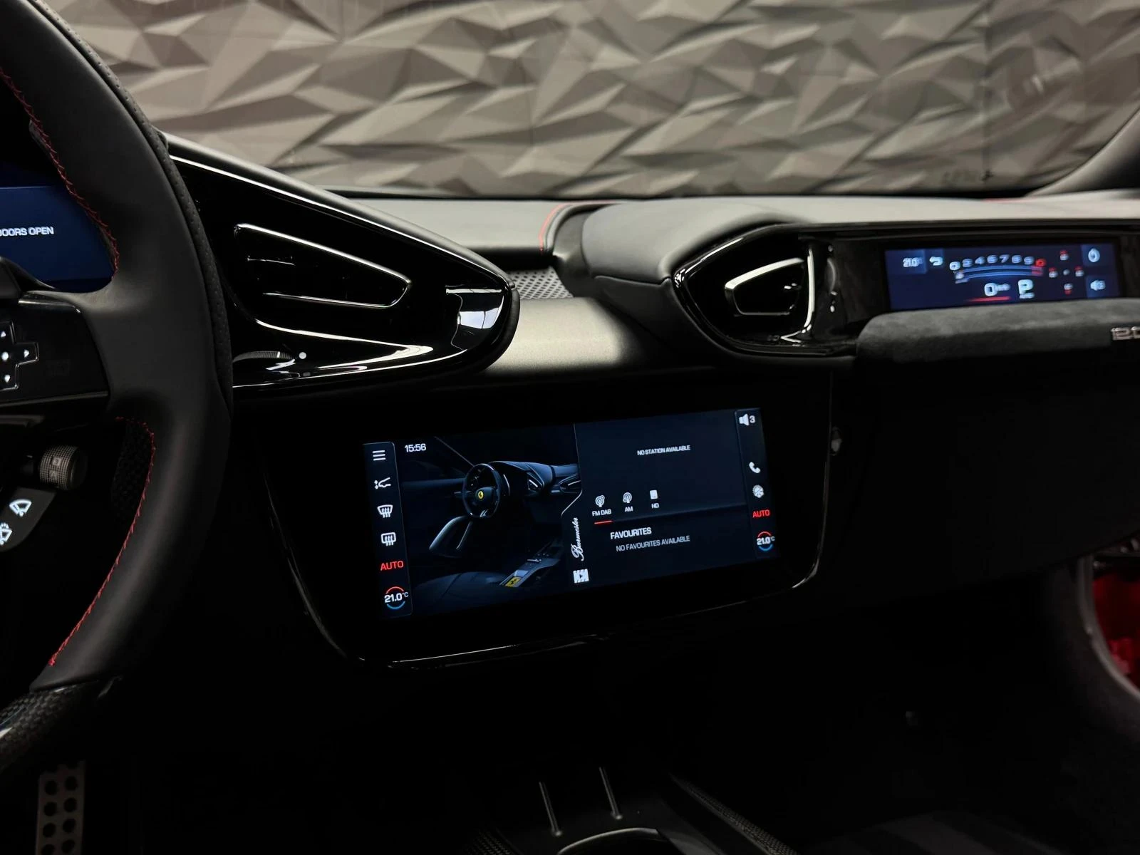 Ferrari 812 Superfast 12 CILINDRI Rosso Corsa CARBON | Mobile.bg   16