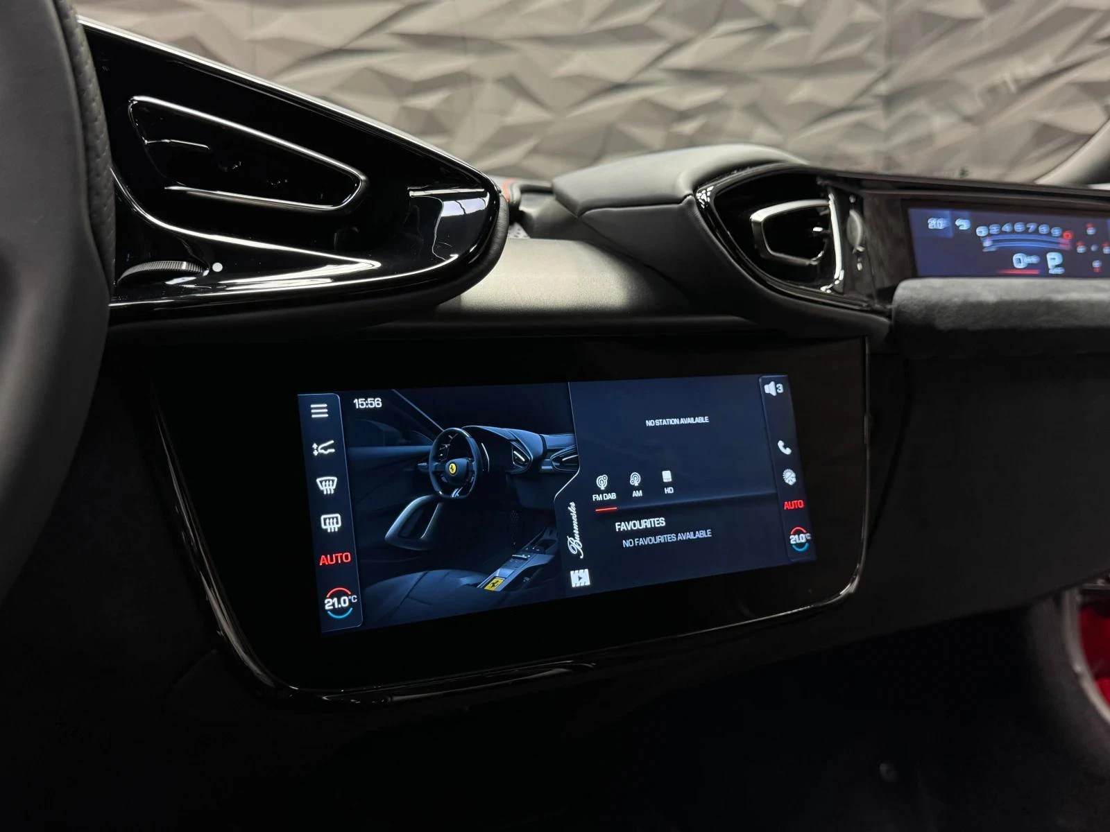 Ferrari 812 Superfast 12 CILINDRI Rosso Corsa CARBON | Mobile.bg   14