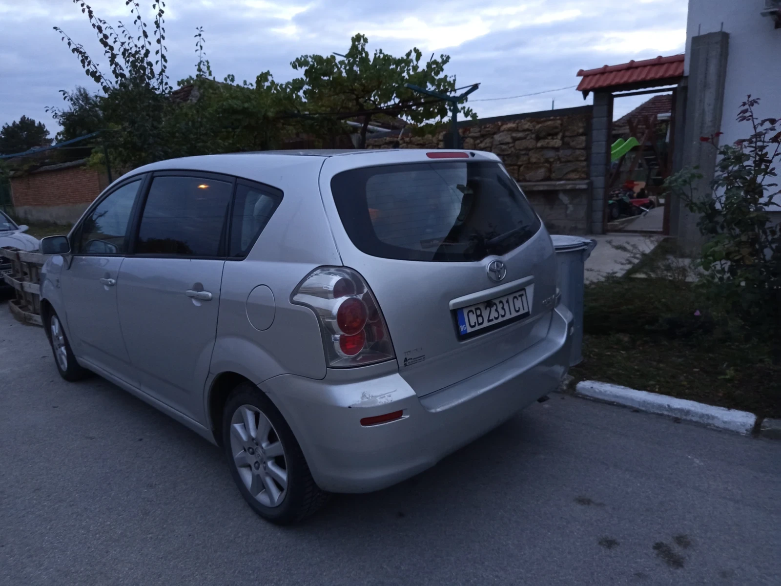 Toyota Corolla verso 2.0 116 | Mobile.bg — изображение 12