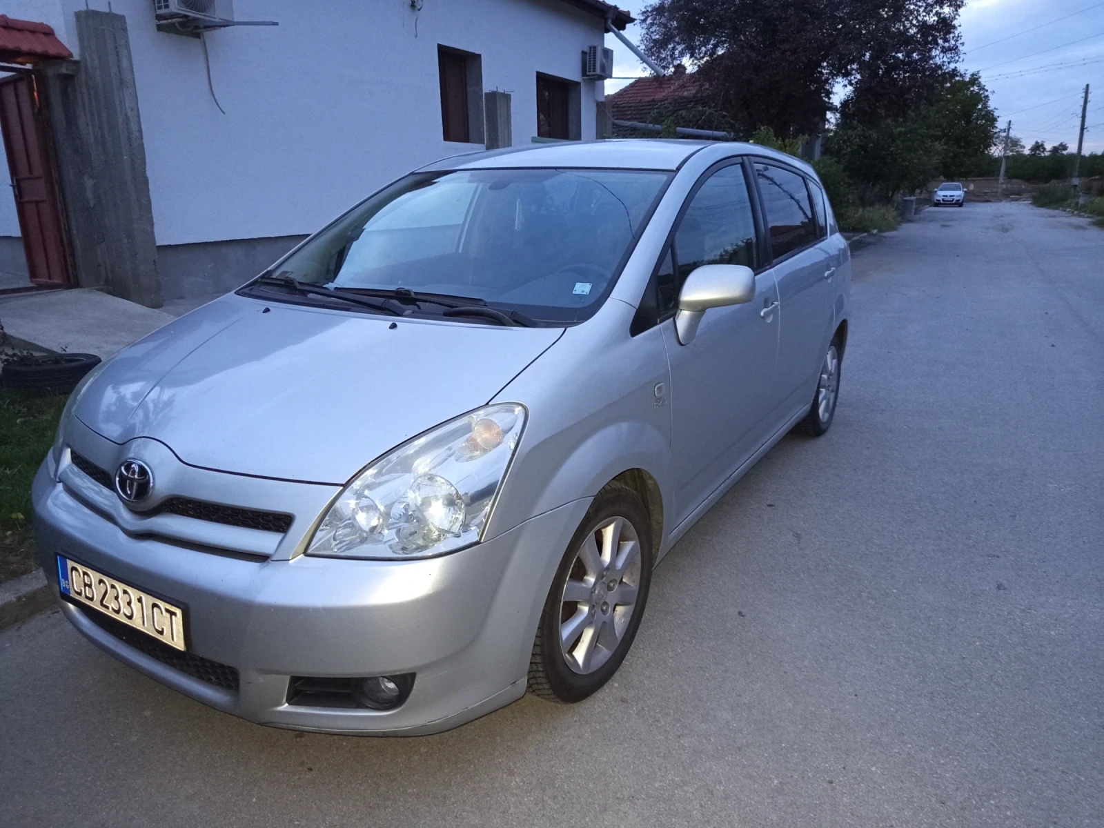Toyota Corolla verso 2.0 116 | Mobile.bg — изображение 1