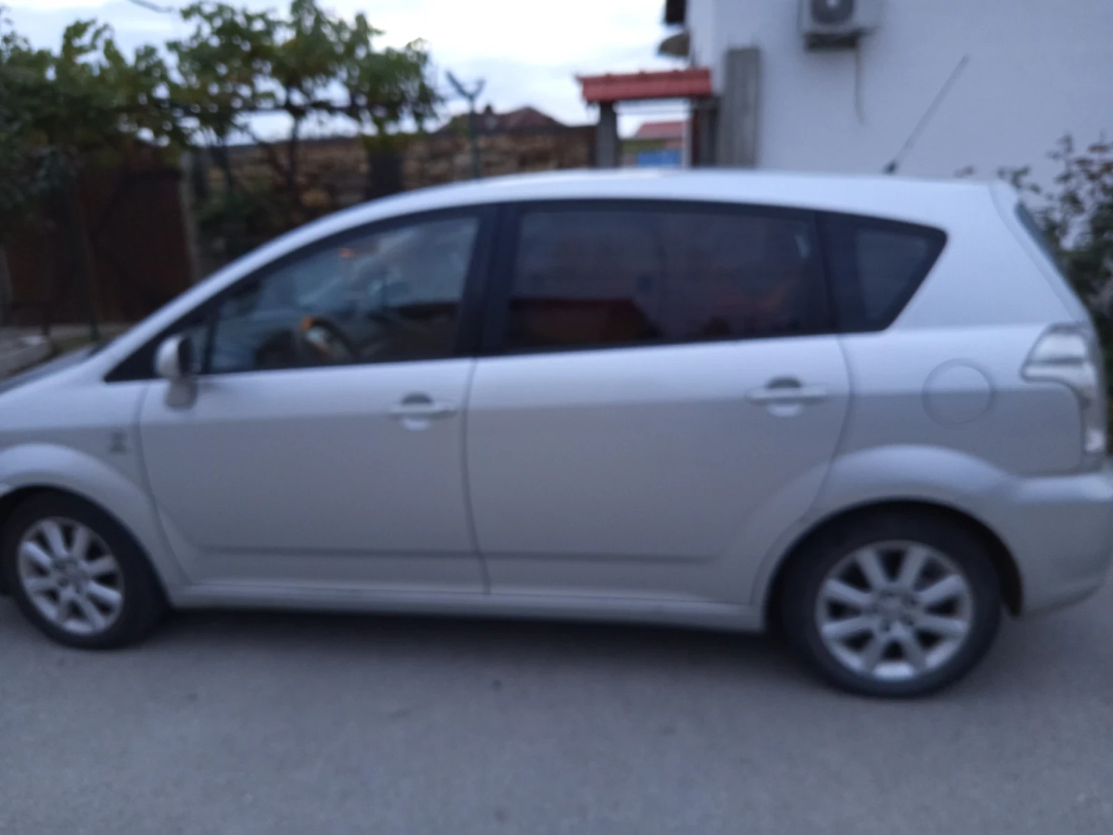 Toyota Corolla verso 2.0 116 | Mobile.bg — изображение 13