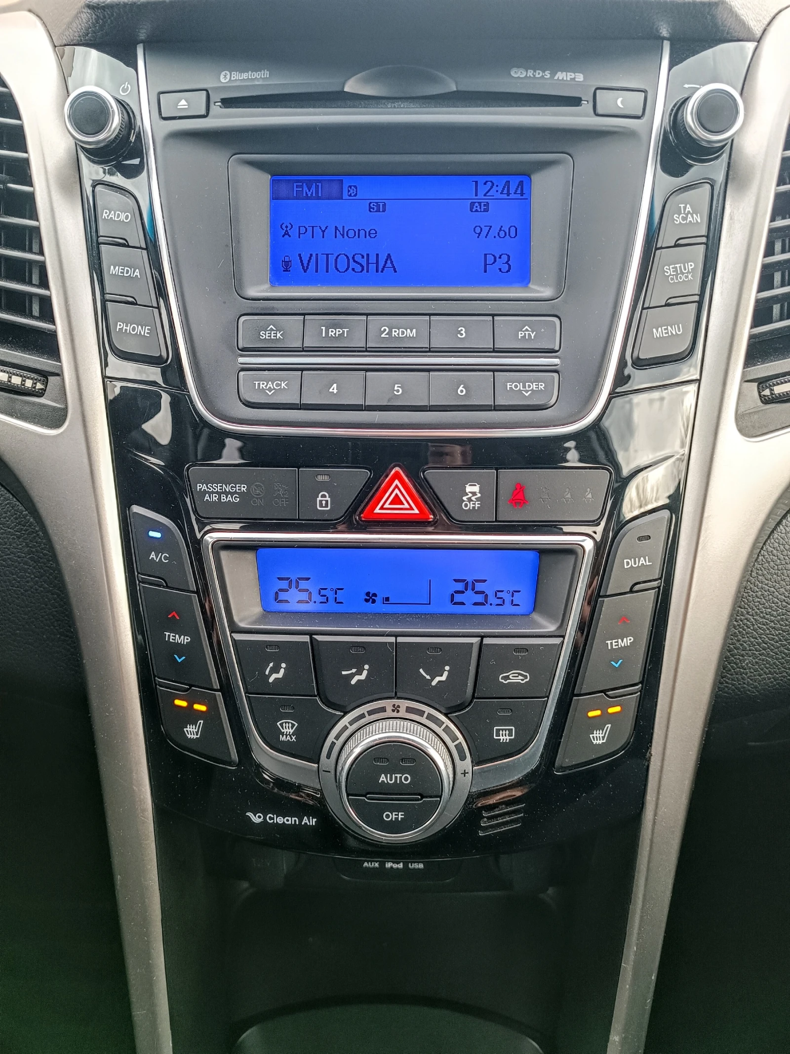 Hyundai I30 1.6 CRDI, LED |  |  |  | Mobile.bg   12