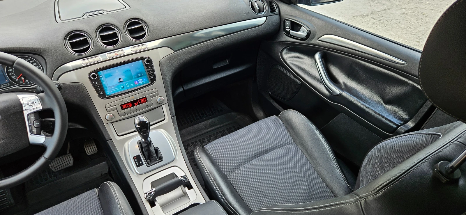 Ford S-Max 2, 0TDCi-140* 2010г* АВТОМАТИК* НАВИ* КАМЕРА* КОЖА, снимка 14 - Автомобили и джипове - 52679370