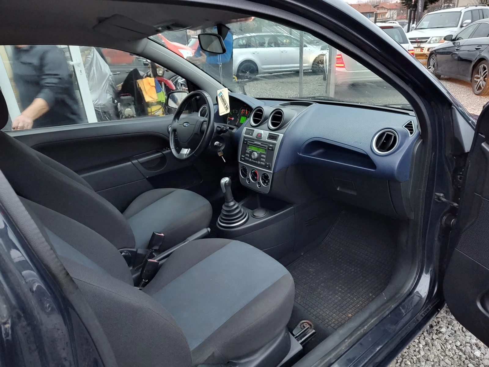 Ford Fiesta 1.2 бензин - изображение 7