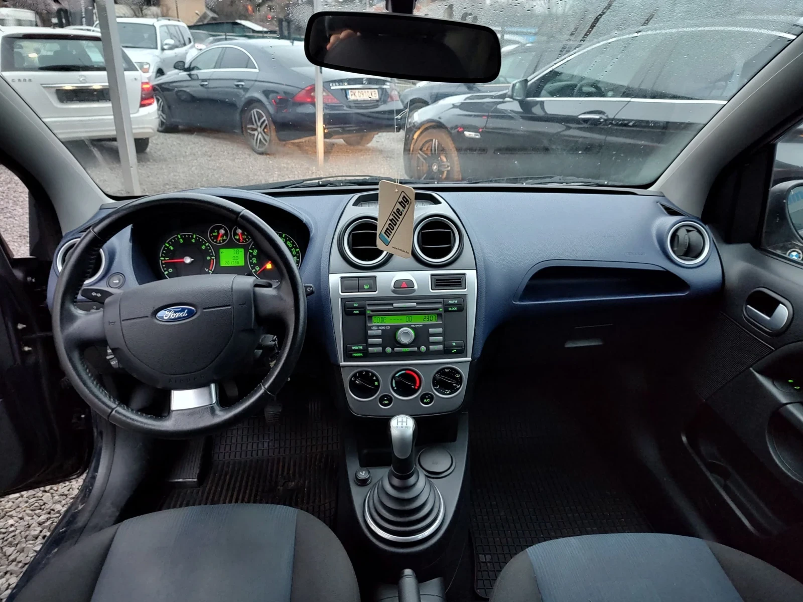Ford Fiesta 1.2 бензин - изображение 8