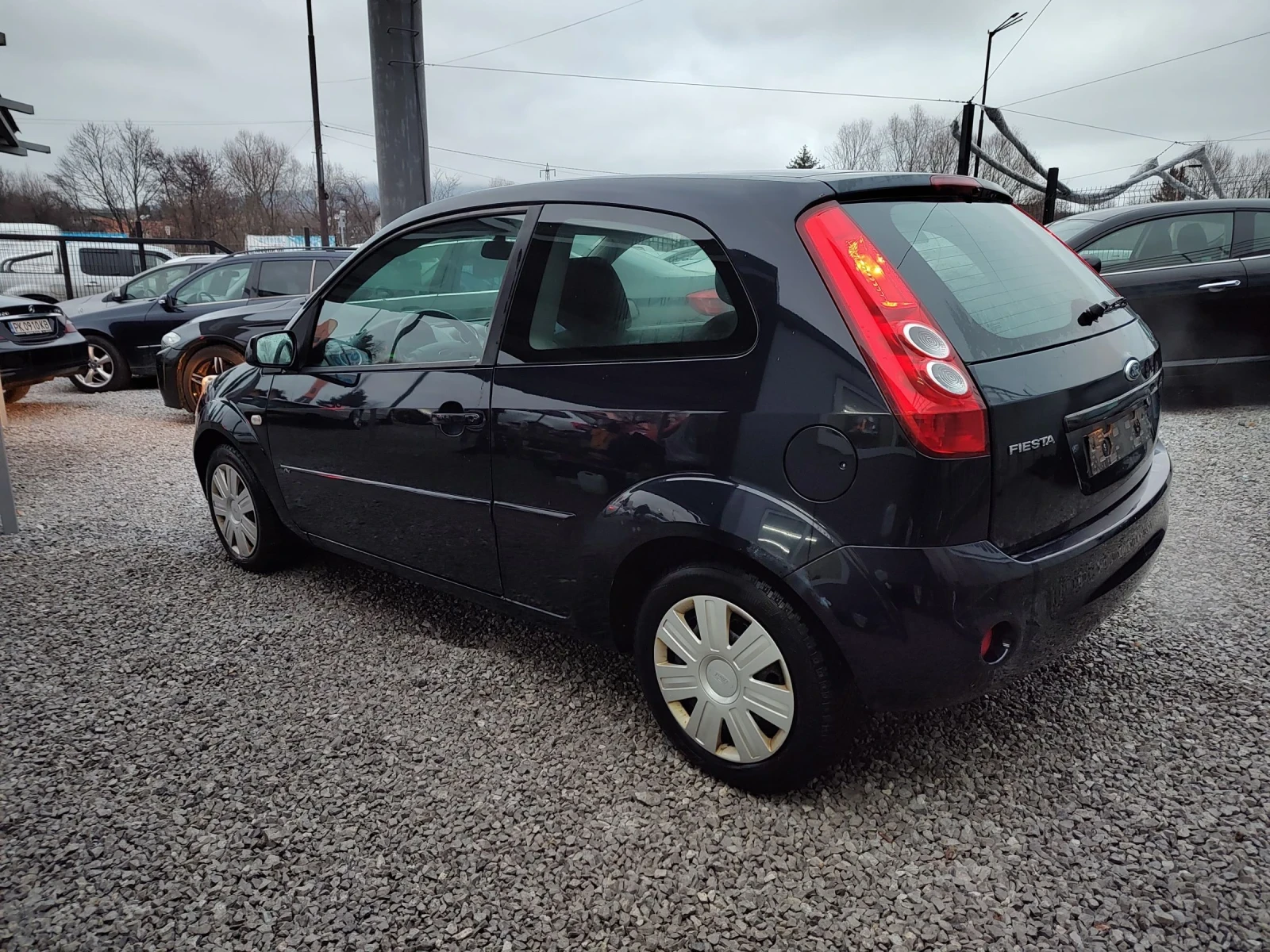 Ford Fiesta 1.2 бензин - изображение 2