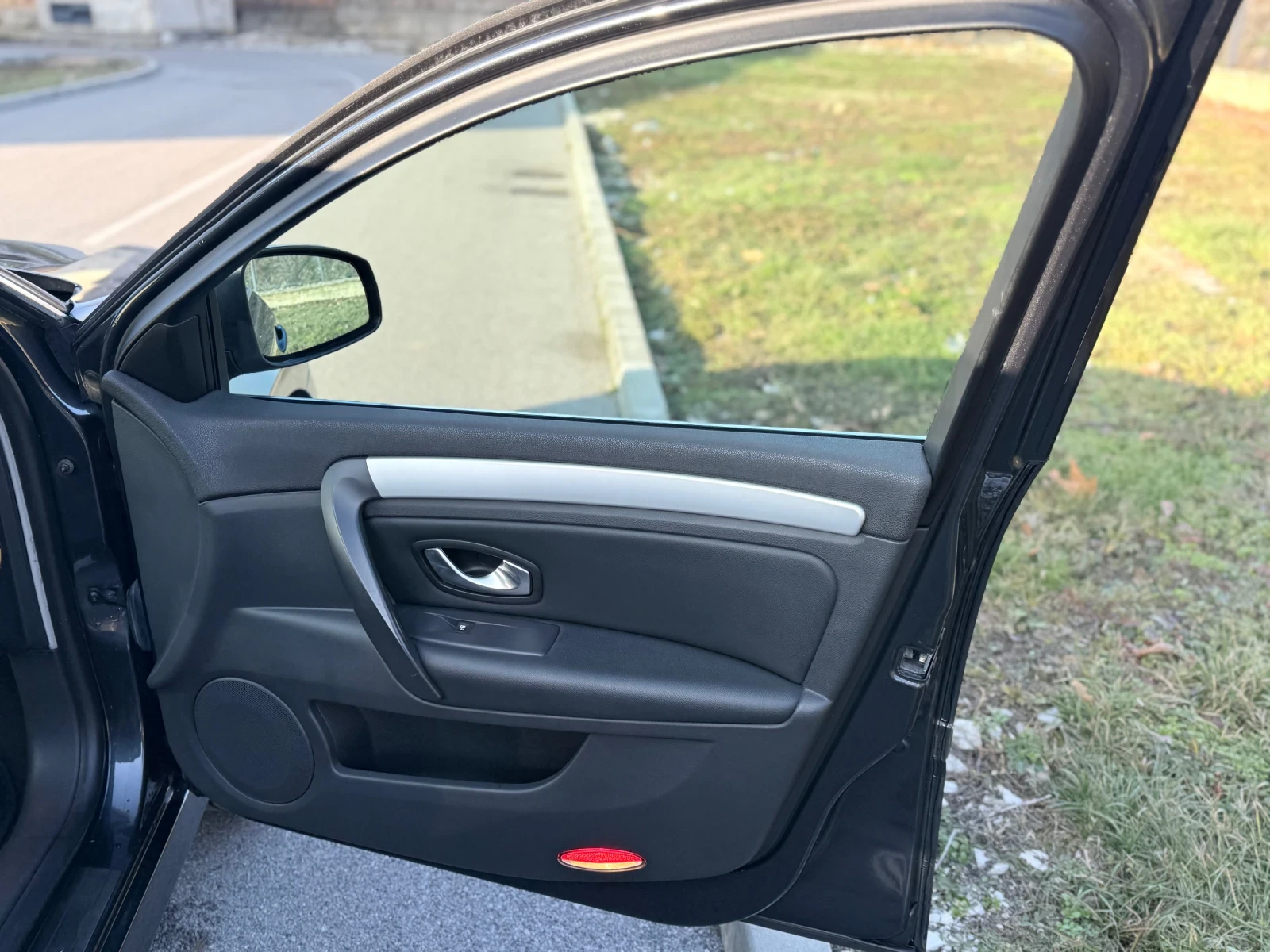 Renault Laguna | Mobile.bg � ����������� 12