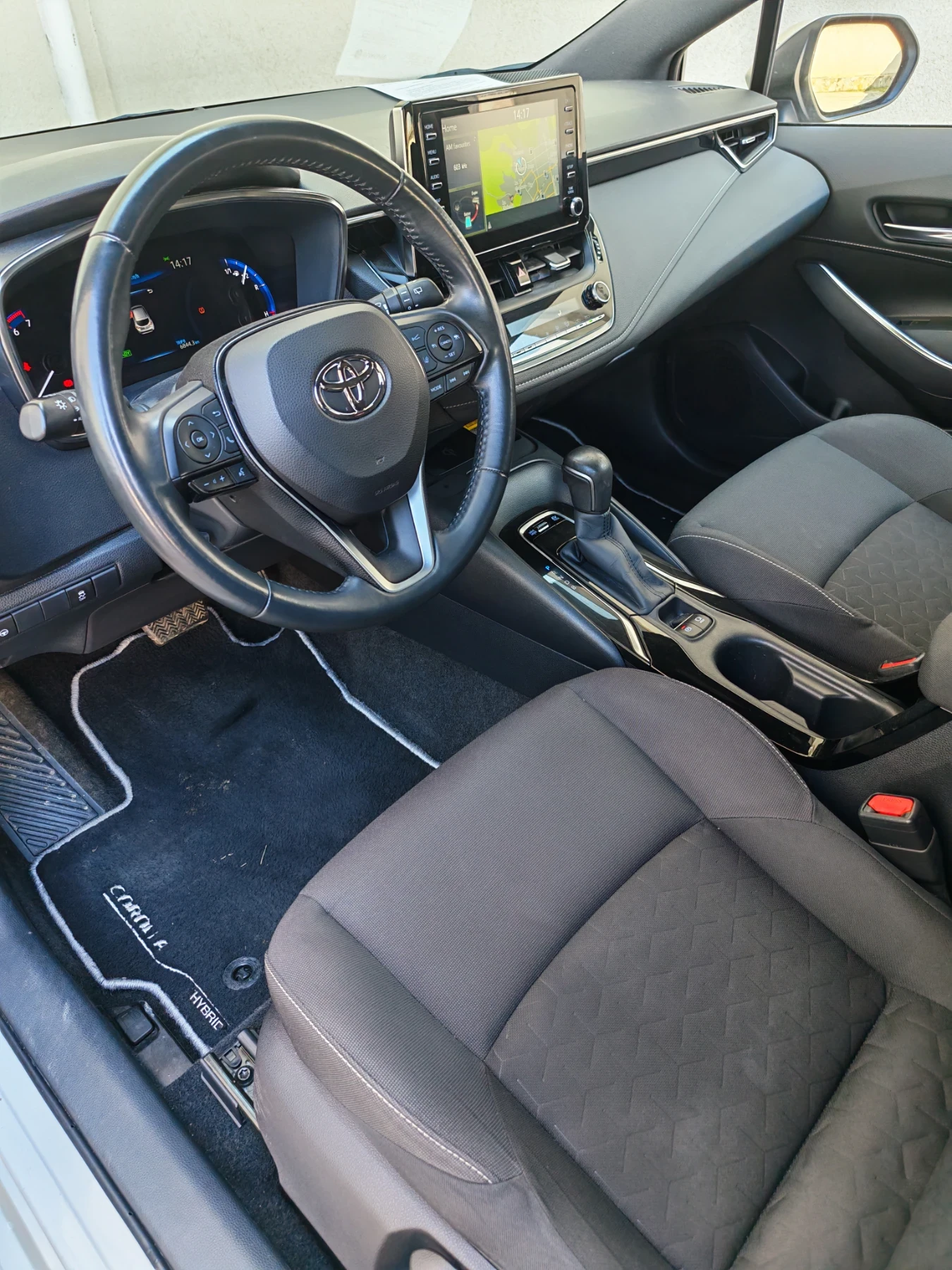 Toyota Corolla 1.8 122кс, снимка 7 - Автомобили и джипове - 53850451