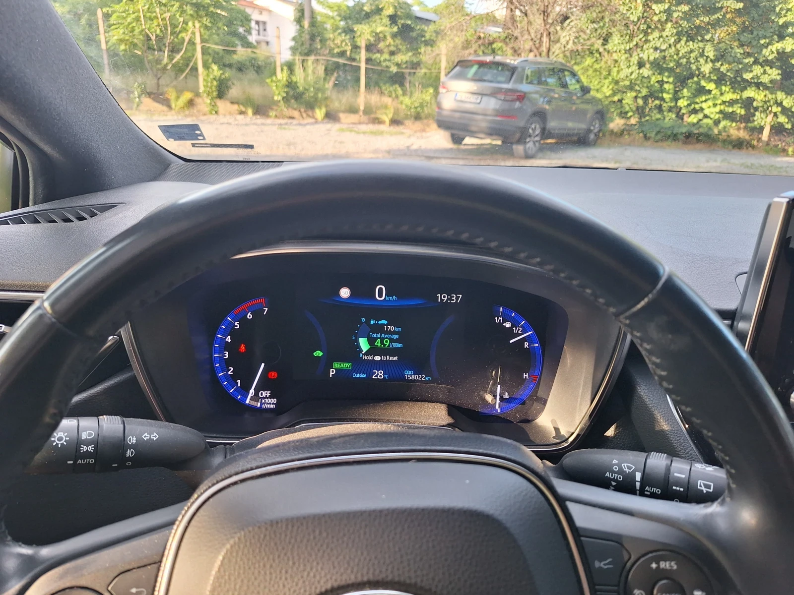Toyota Corolla 1.8 122кс, снимка 13 - Автомобили и джипове - 54982038