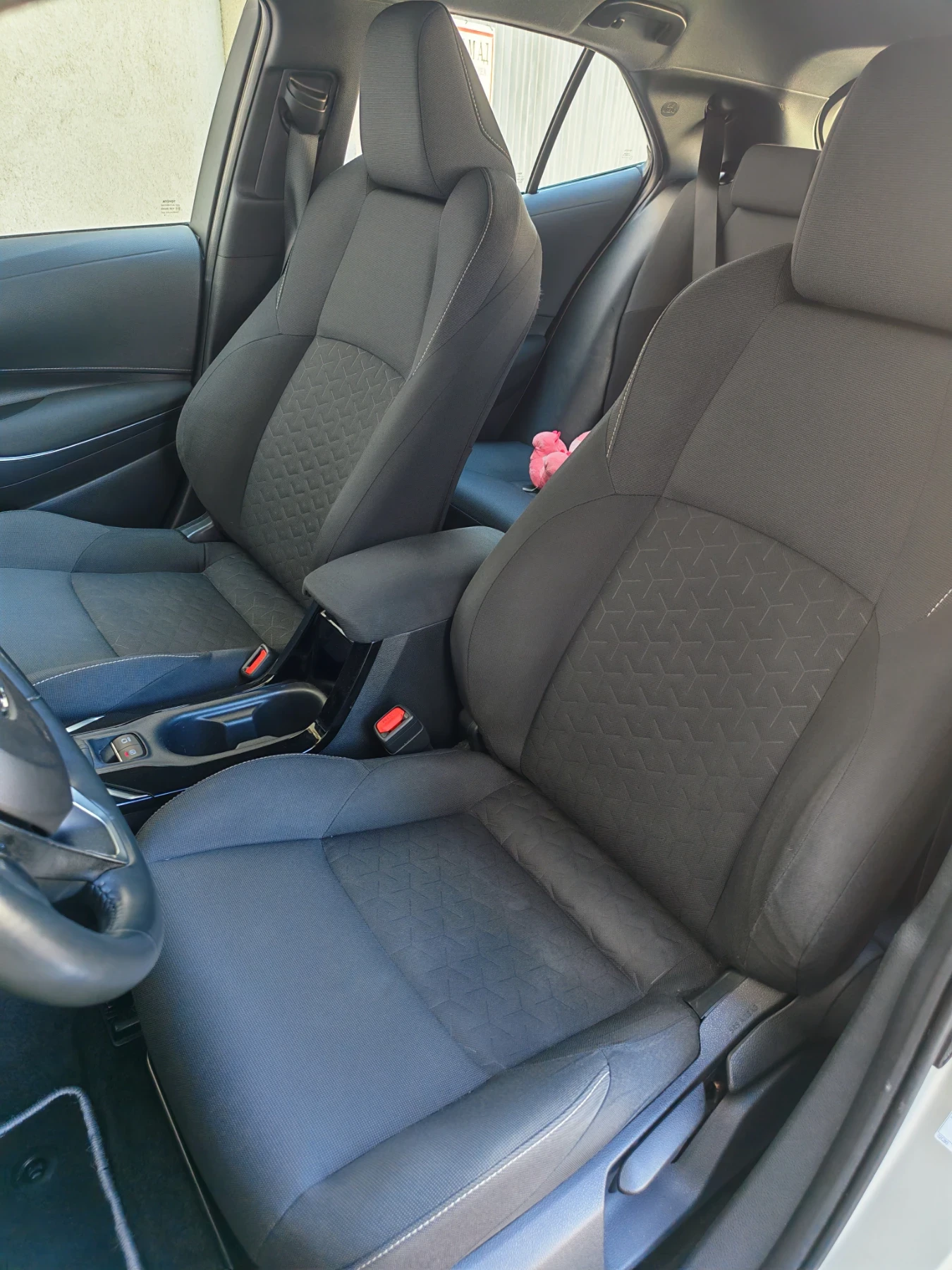 Toyota Corolla 1.8 122кс, снимка 9 - Автомобили и джипове - 53850451