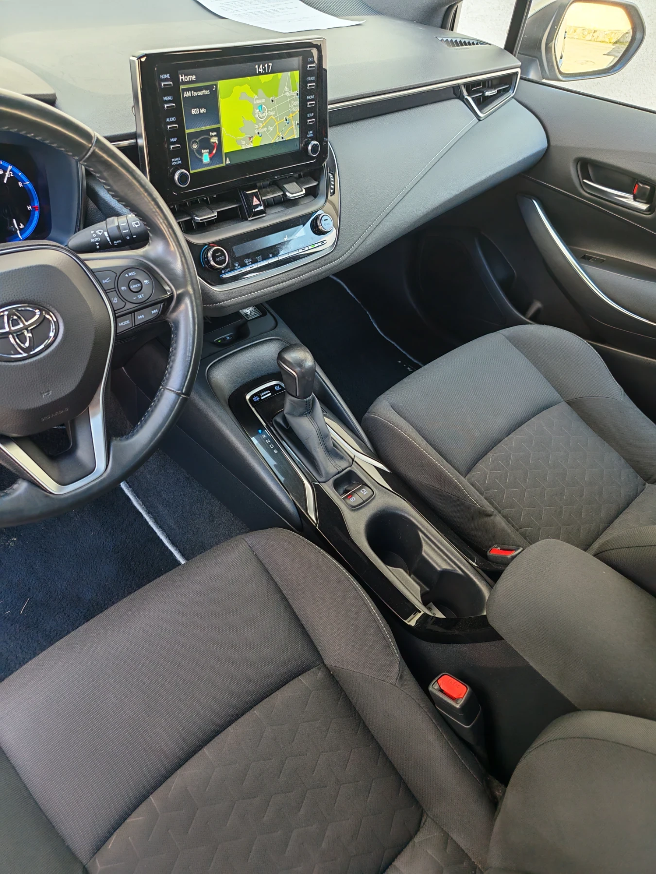 Toyota Corolla 1.8 122кс, снимка 8 - Автомобили и джипове - 53850451