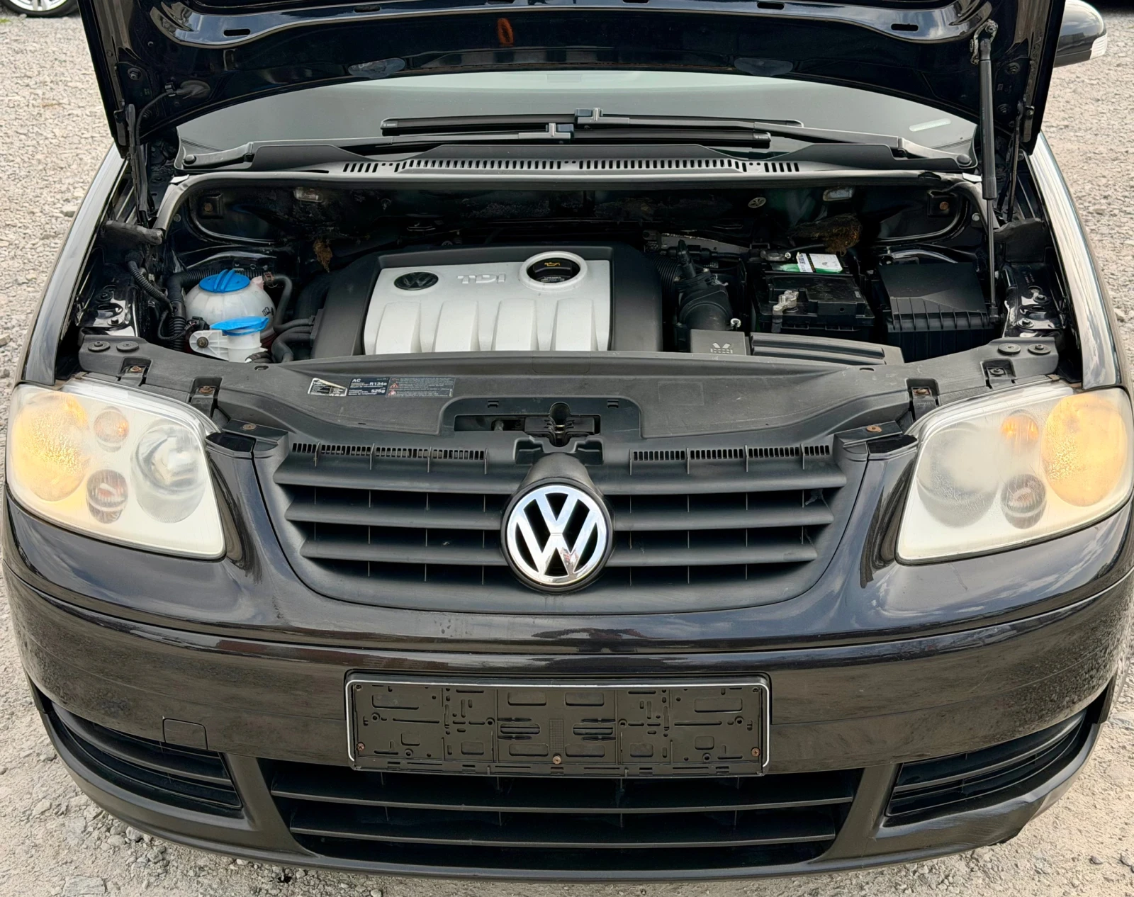 VW Touran 1.9TDi 105к.с * Климатроник* , снимка 17 - Автомобили и джипове - 54208533