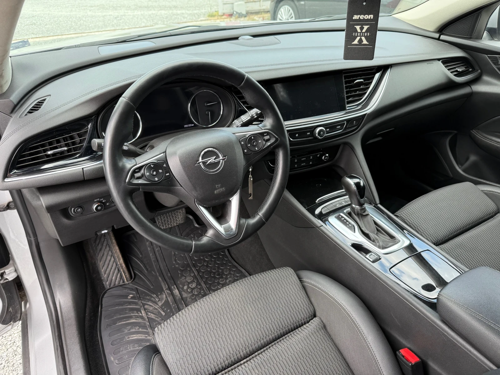 Opel Insignia (MATRIX)^(4x4) | Mobile.bg � ����������� 12