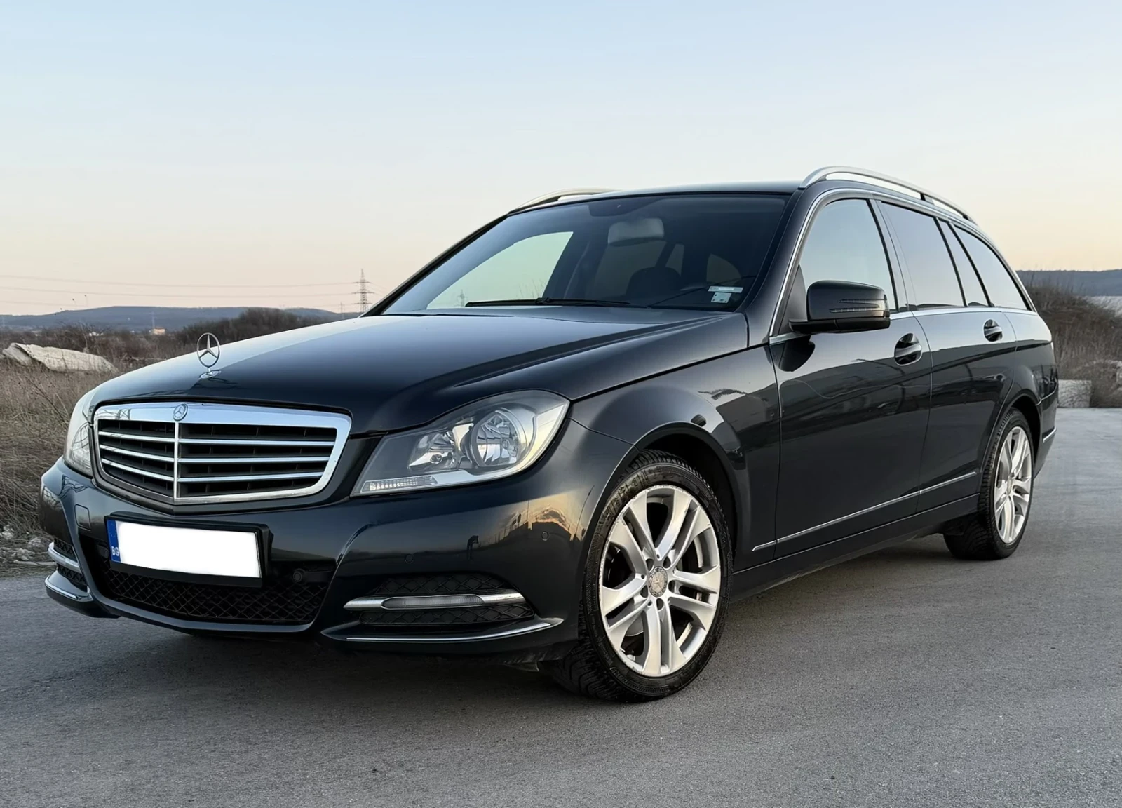 Mercedes-Benz C 200, снимка 3 - Автомобили и джипове - 54311584
