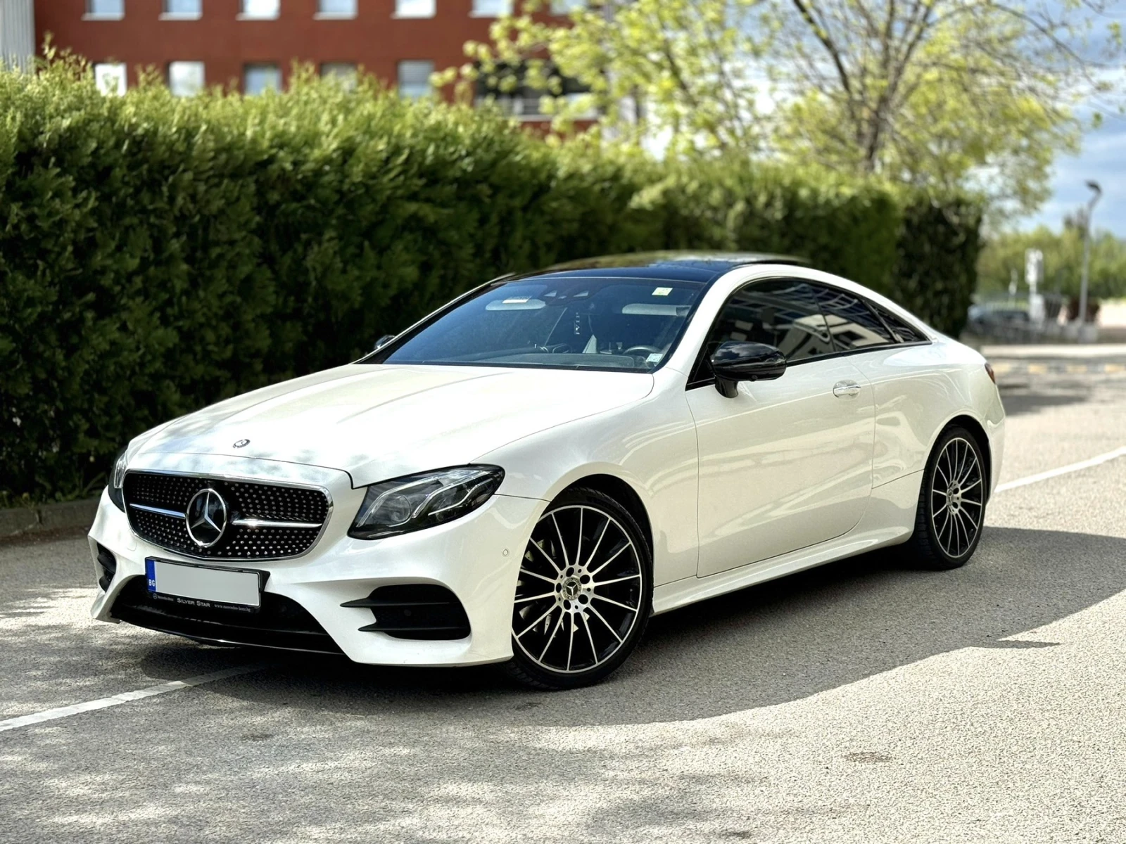 Mercedes-Benz E 220 220cdi Coupe AMG Line , снимка 2 - Автомобили и джипове - 54402617