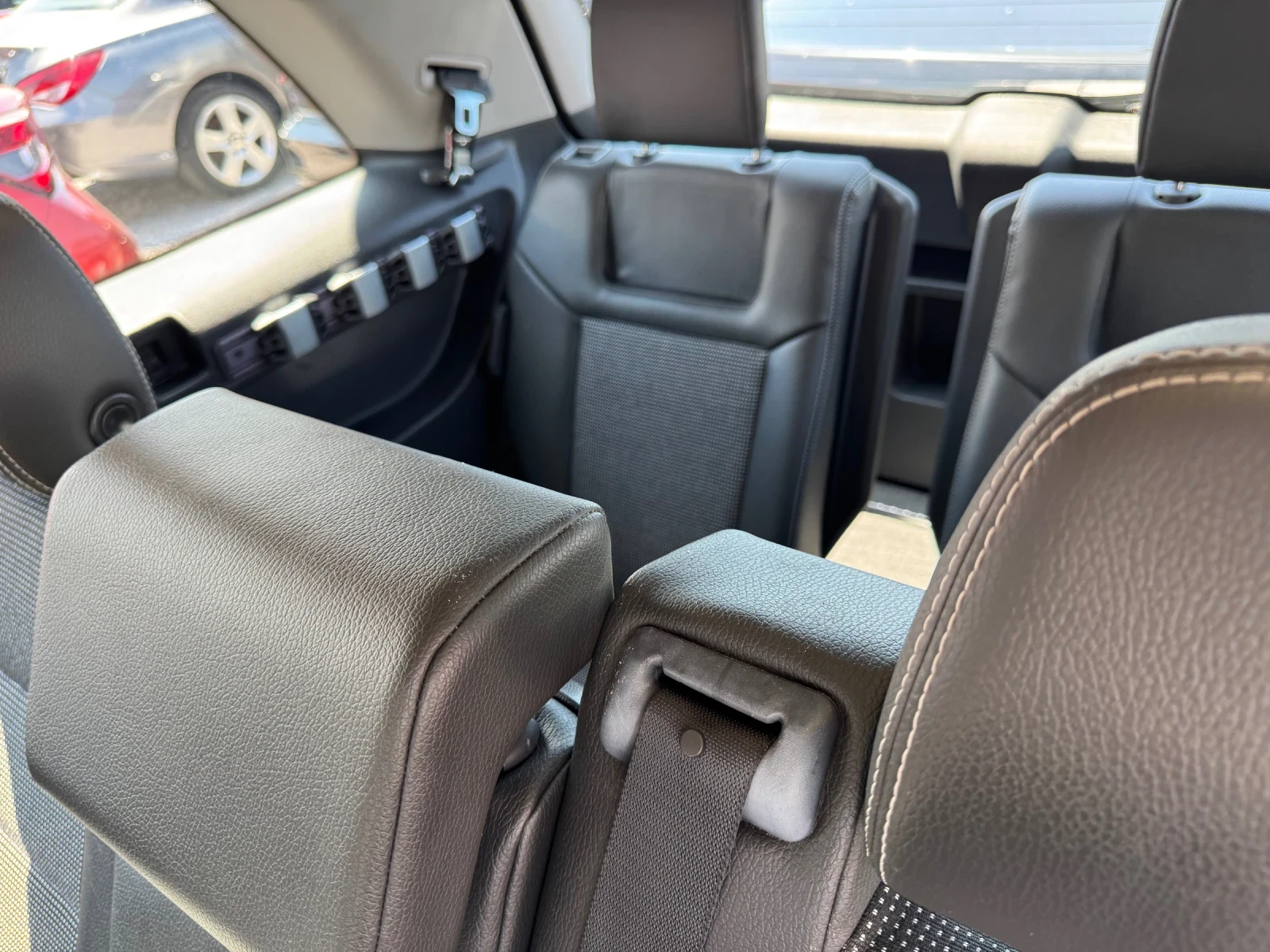 Opel Zafira 1.6i GAZ COSMO, снимка 8 - Автомобили и джипове - 54425011