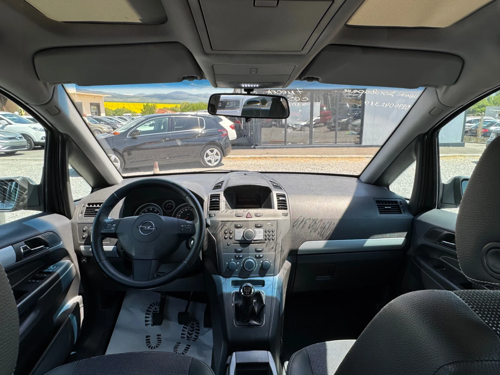 Opel Zafira 1.6i GAZ COSMO, снимка 9 - Автомобили и джипове - 54425011