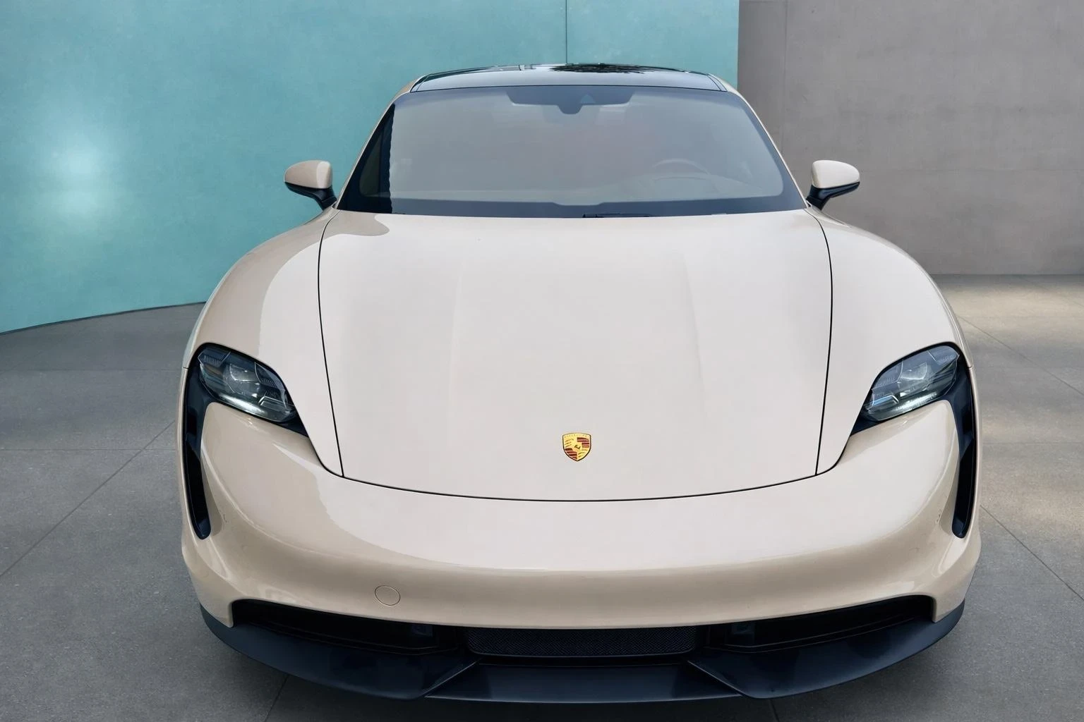 Porsche Taycan 4s Matrix DIST 360 AIR Winter Pack+ PANO Burmester, снимка 2 - Автомобили и джипове - 54460269