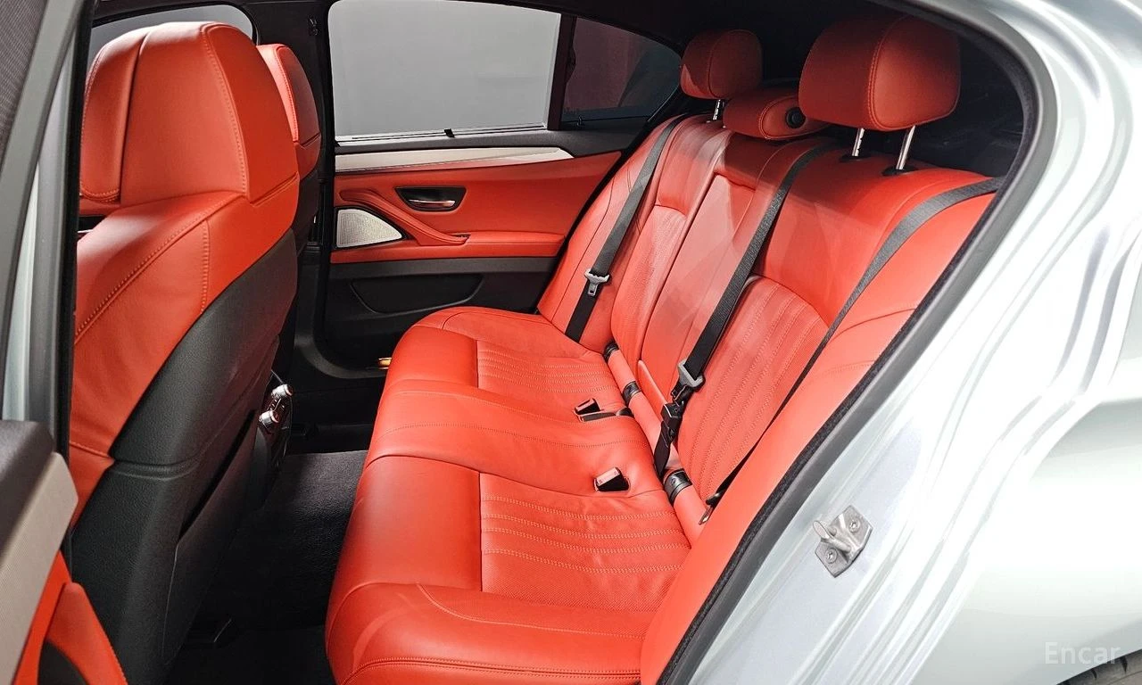 BMW M5 ПОДГРЕВ* ОБДУХВАНЕ* НАВИГАЦИЯ* 360 КАМЕРА, снимка 11 - Автомобили и джипове - 54923876
