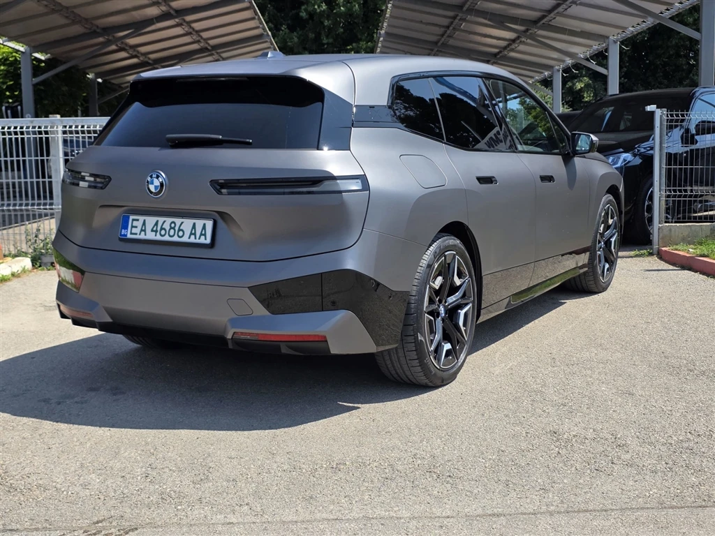 BMW iX xDrive40, снимка 2 - Автомобили и джипове - 55211156