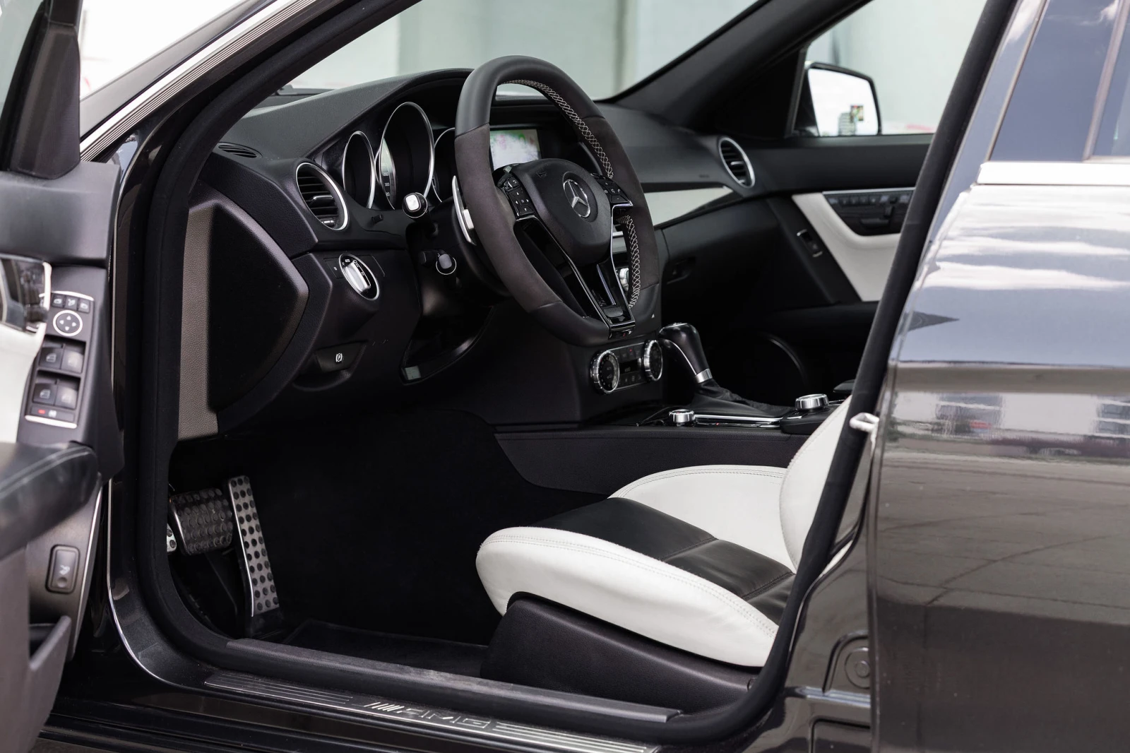 Mercedes-Benz C 63 AMG | Mobile.bg � ����������� 7