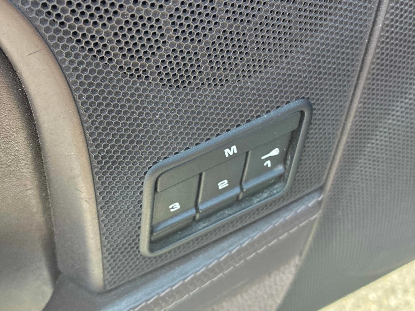 Porsche Boxster S * AвтоКредит * (ЦЕНА ДО БГ), снимка 16 - Автомобили и джипове - 55599624
