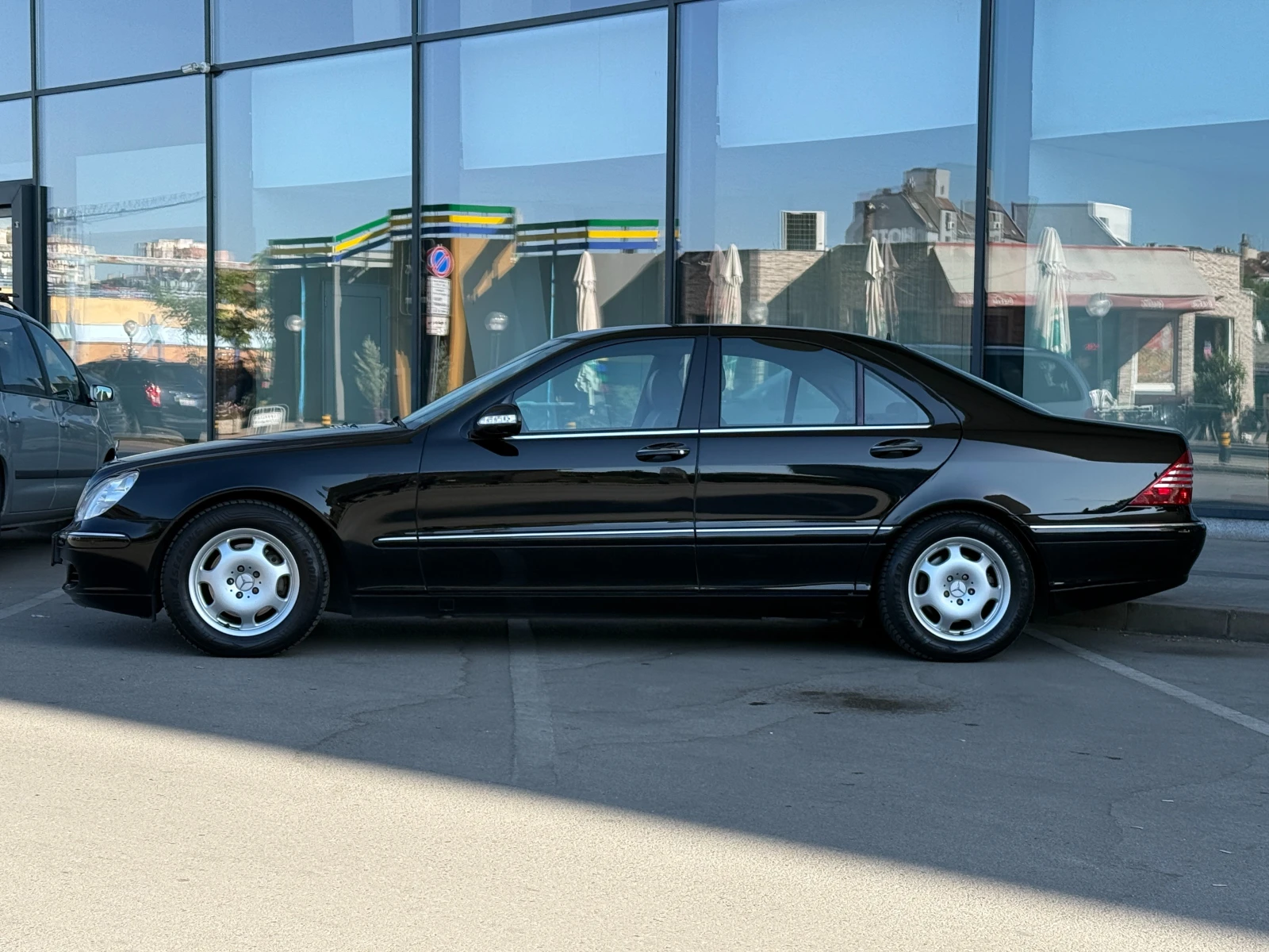 Mercedes-Benz S 350 6 МЕСЕЦА ГАРАНЦИЯ/245к.с. Facelift/Реални Км!!!, снимка 2 - Автомобили и джипове - 56001783